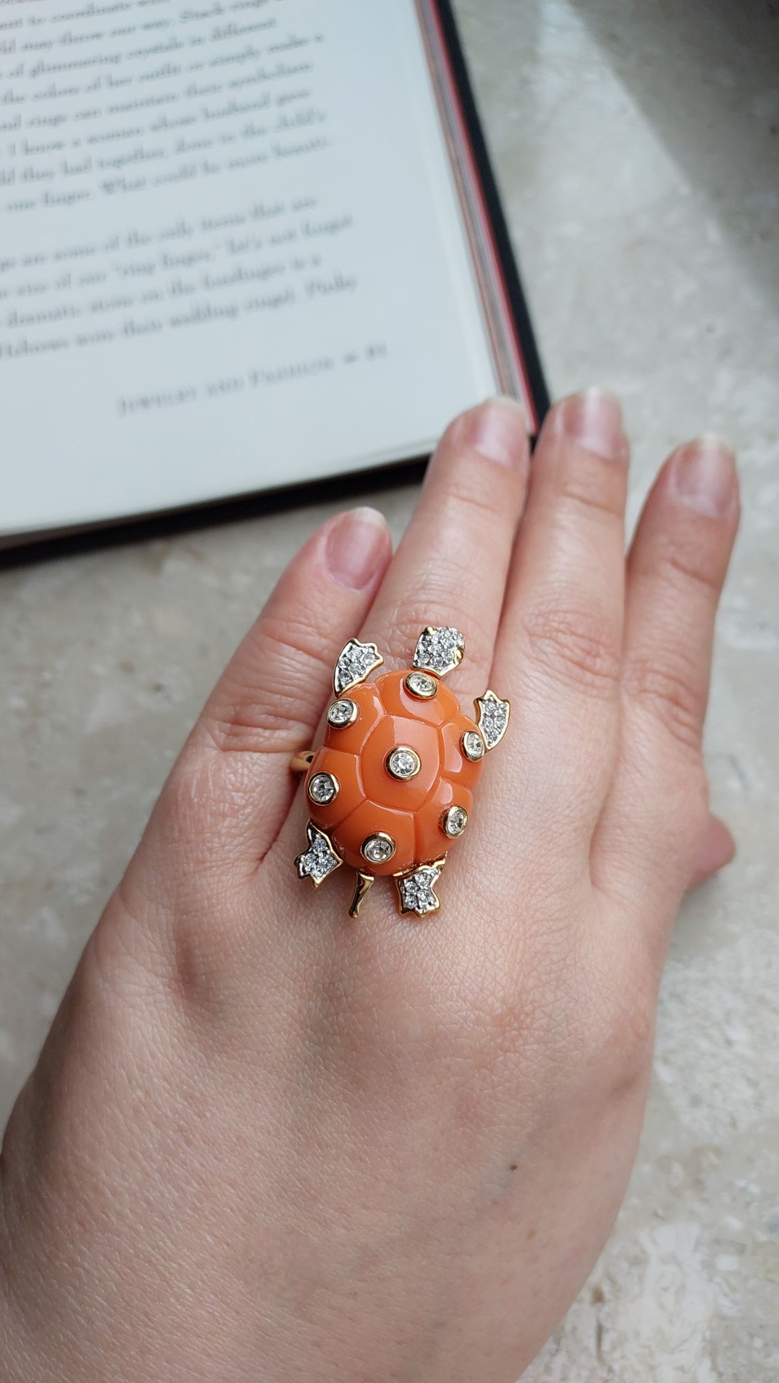 Pierścionek Kenneth Jay Lane (KJL)