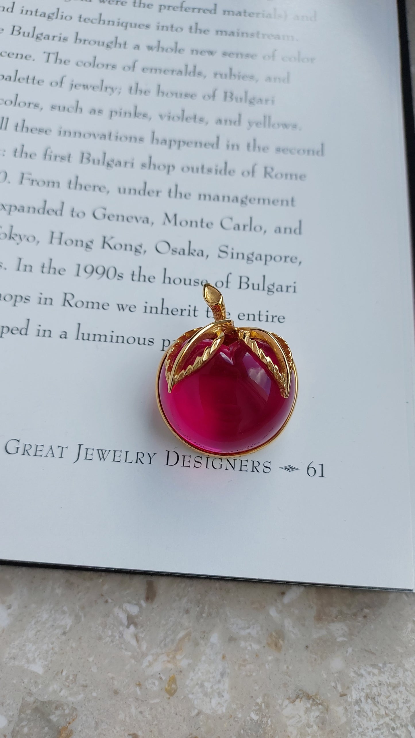 Broszka Sarah Coventry  „Burgundy” z 1972