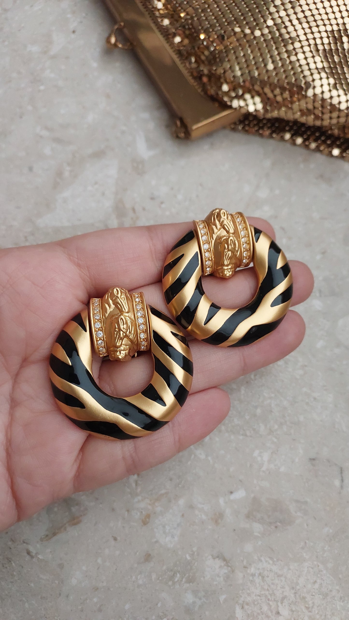 Klipsy Elizabeth Taylor for Avon "Zebra Stripe Collection "1993r