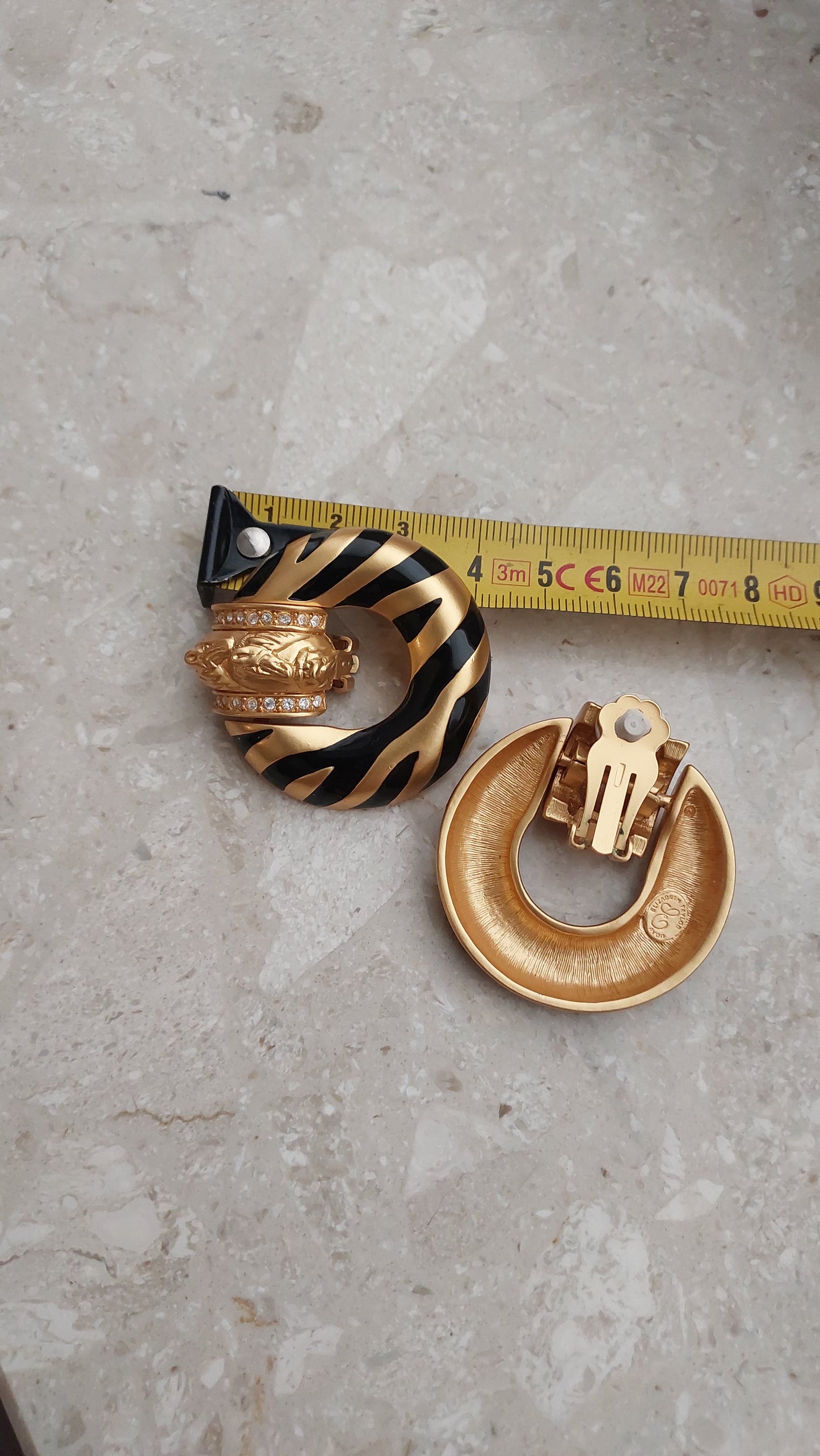 Klipsy Elizabeth Taylor for Avon "Zebra Stripe Collection "1993r