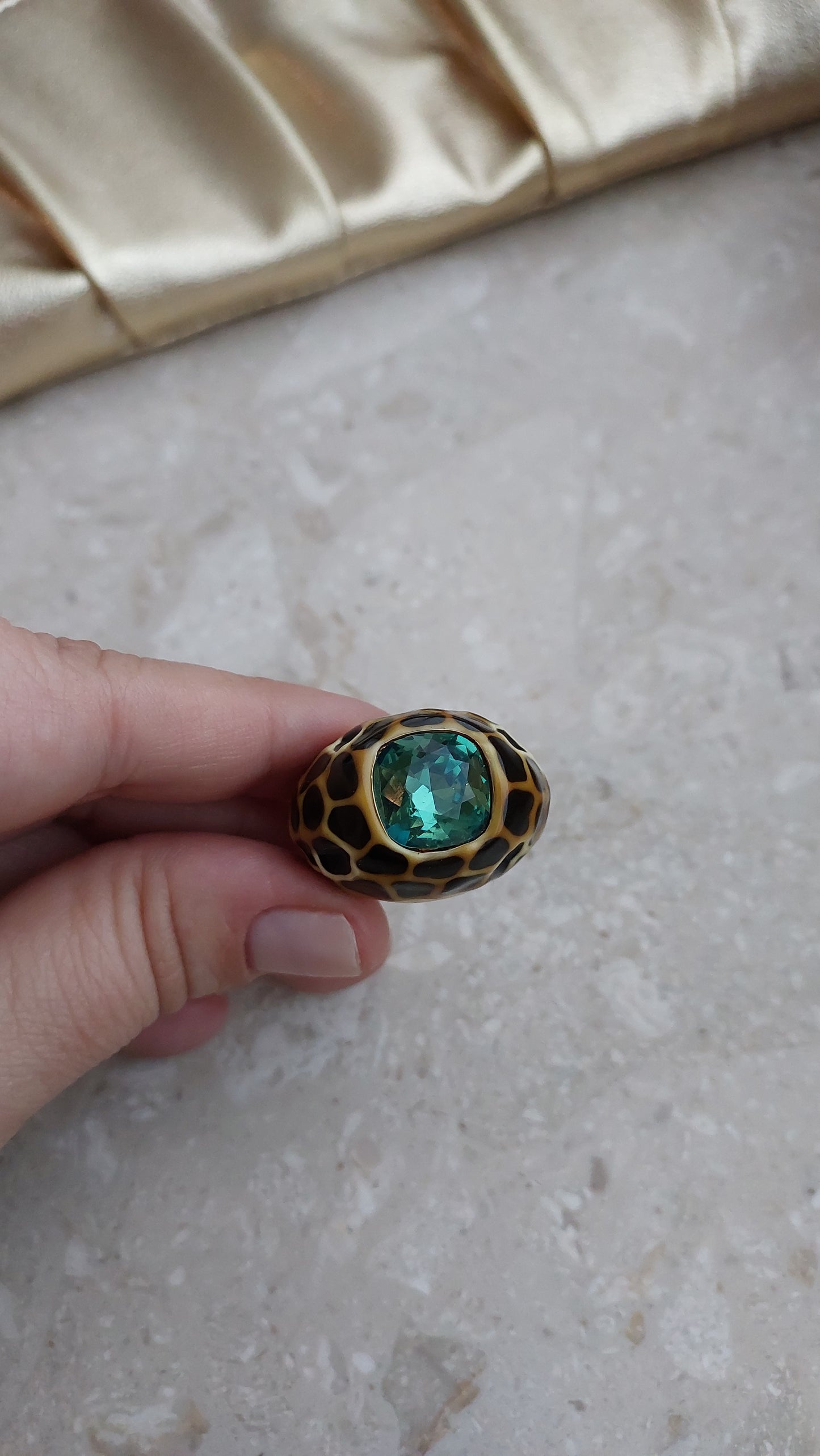 Pierścionek KJK w dużym rozmiarze — 22–22,5