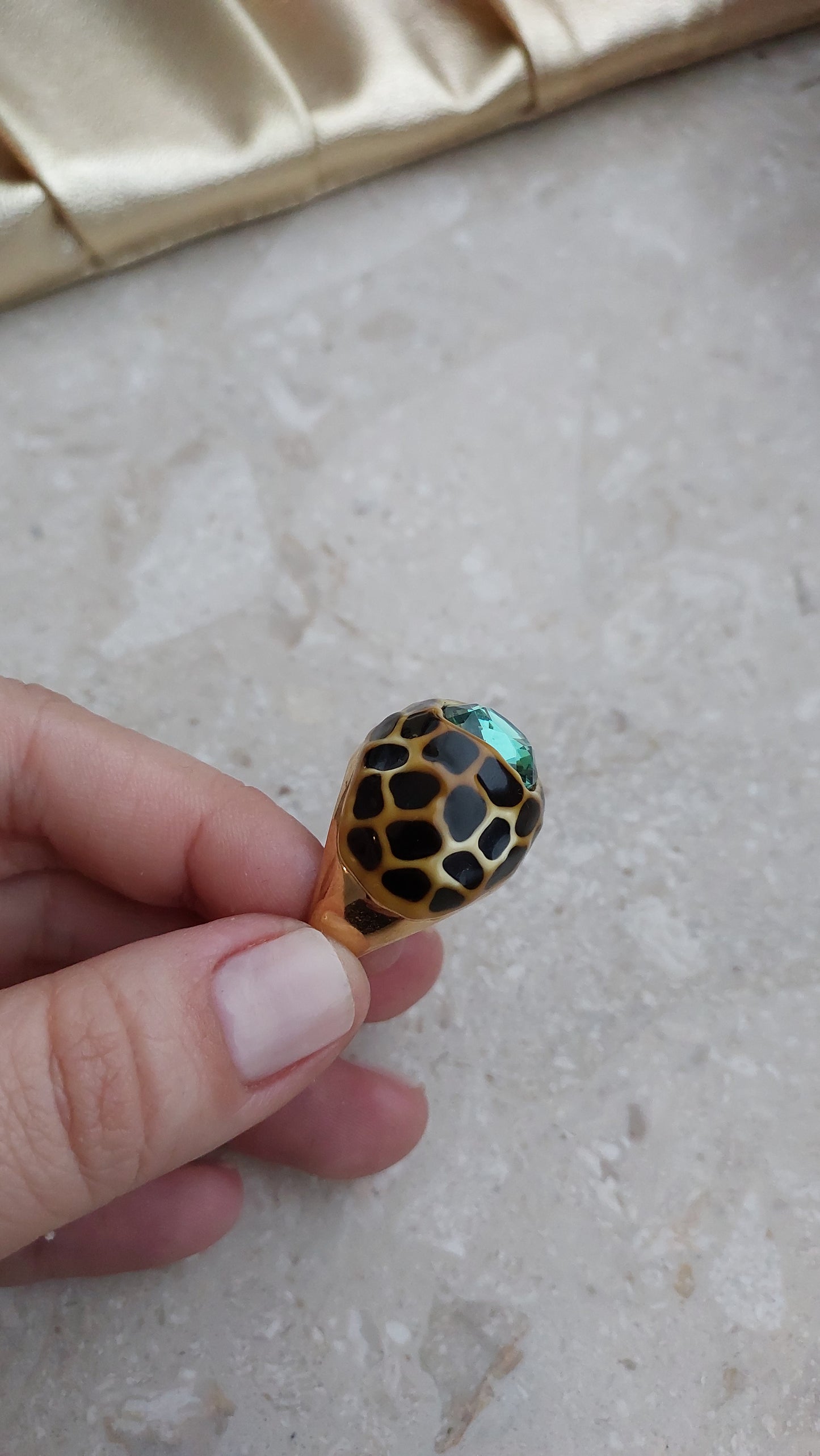 Pierścionek KJK w dużym rozmiarze — 22–22,5