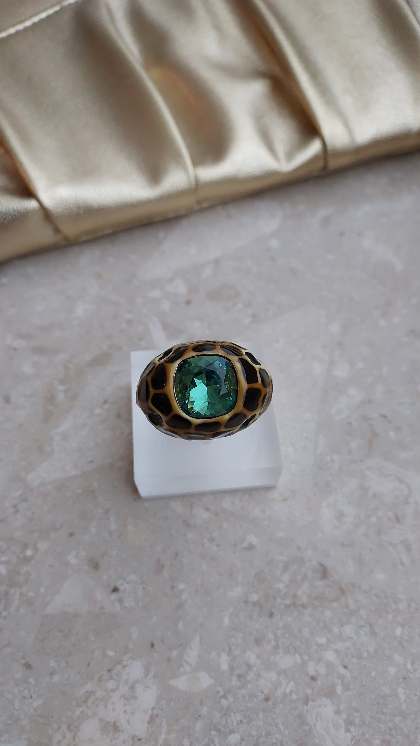 Pierścionek KJK w dużym rozmiarze — 22–22,5