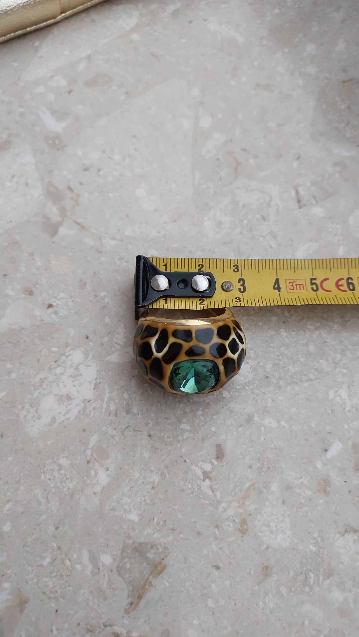 Pierścionek KJK w dużym rozmiarze — 22–22,5