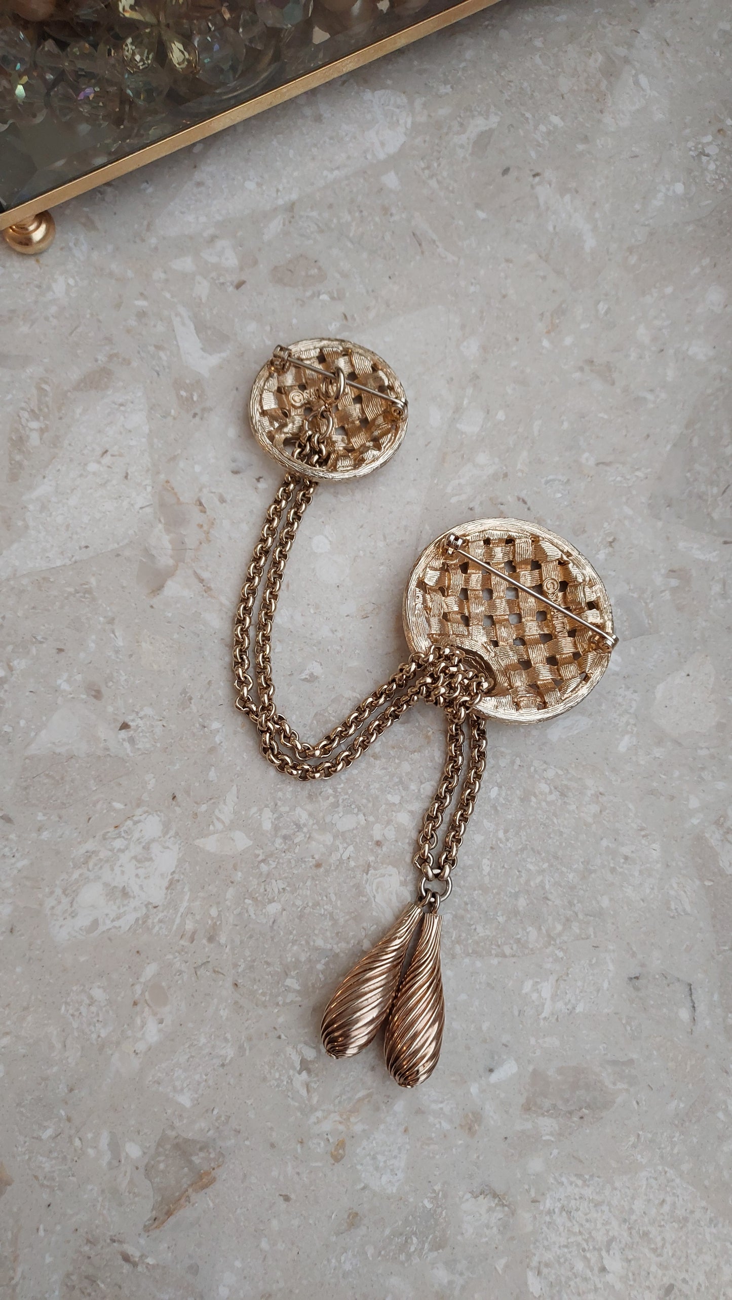 Broszka Sarah Coventry