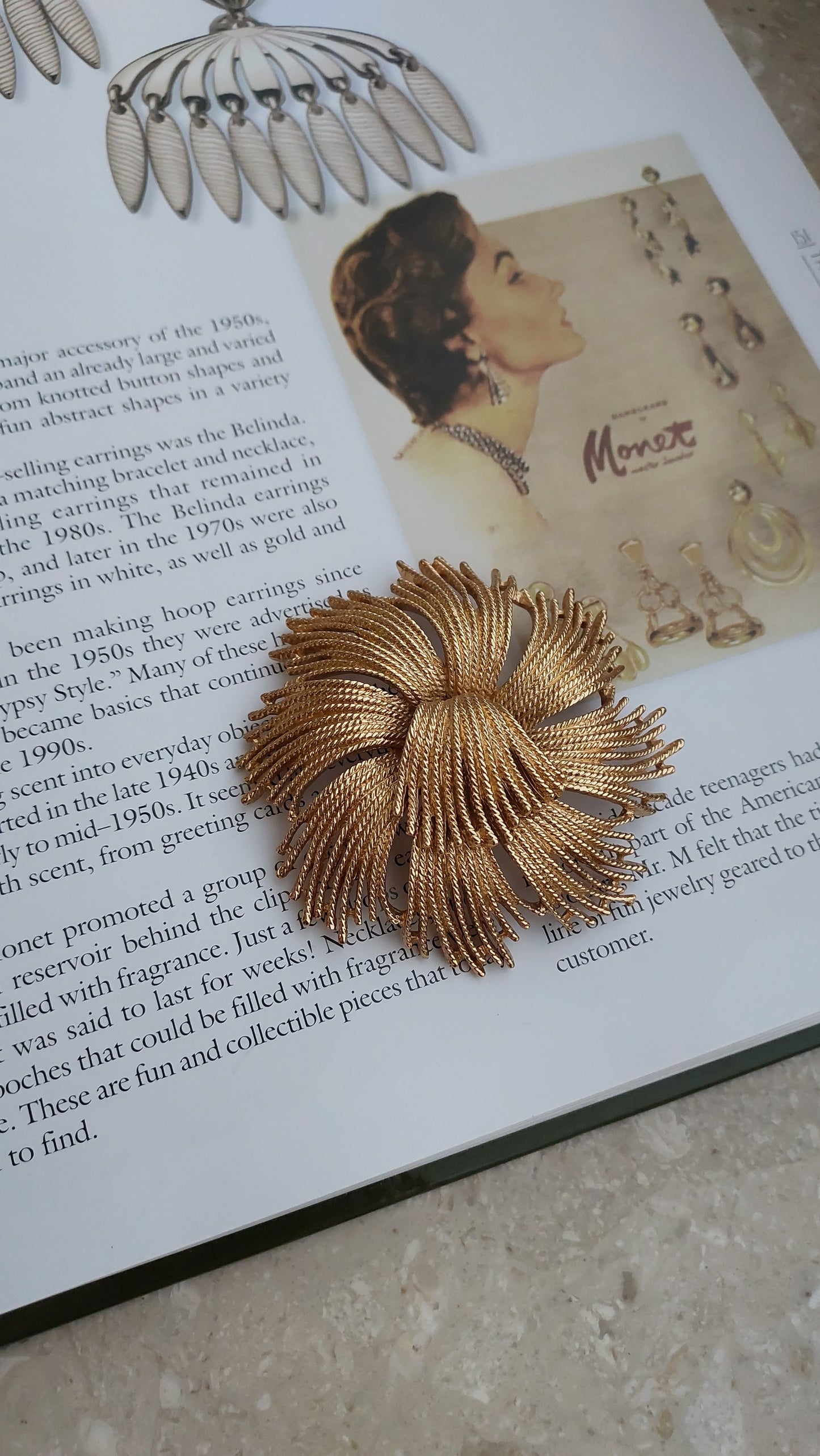 Broszka "Cordelia " Monet