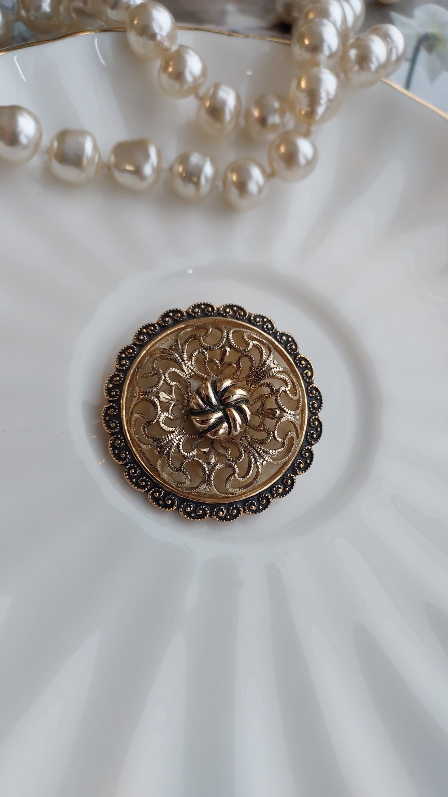 Dress clip W. Germany