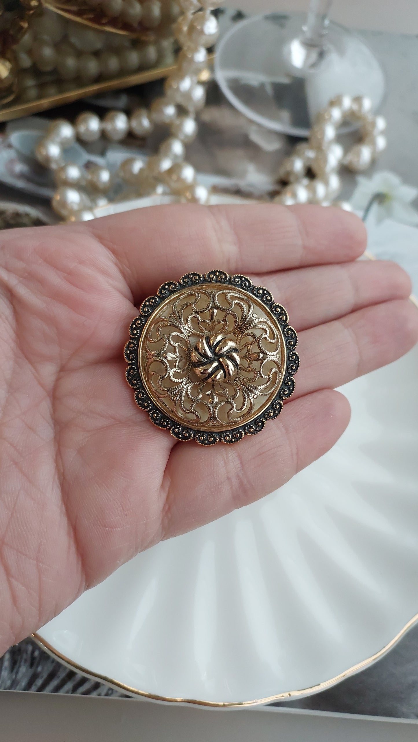 Dress clip W. Germany