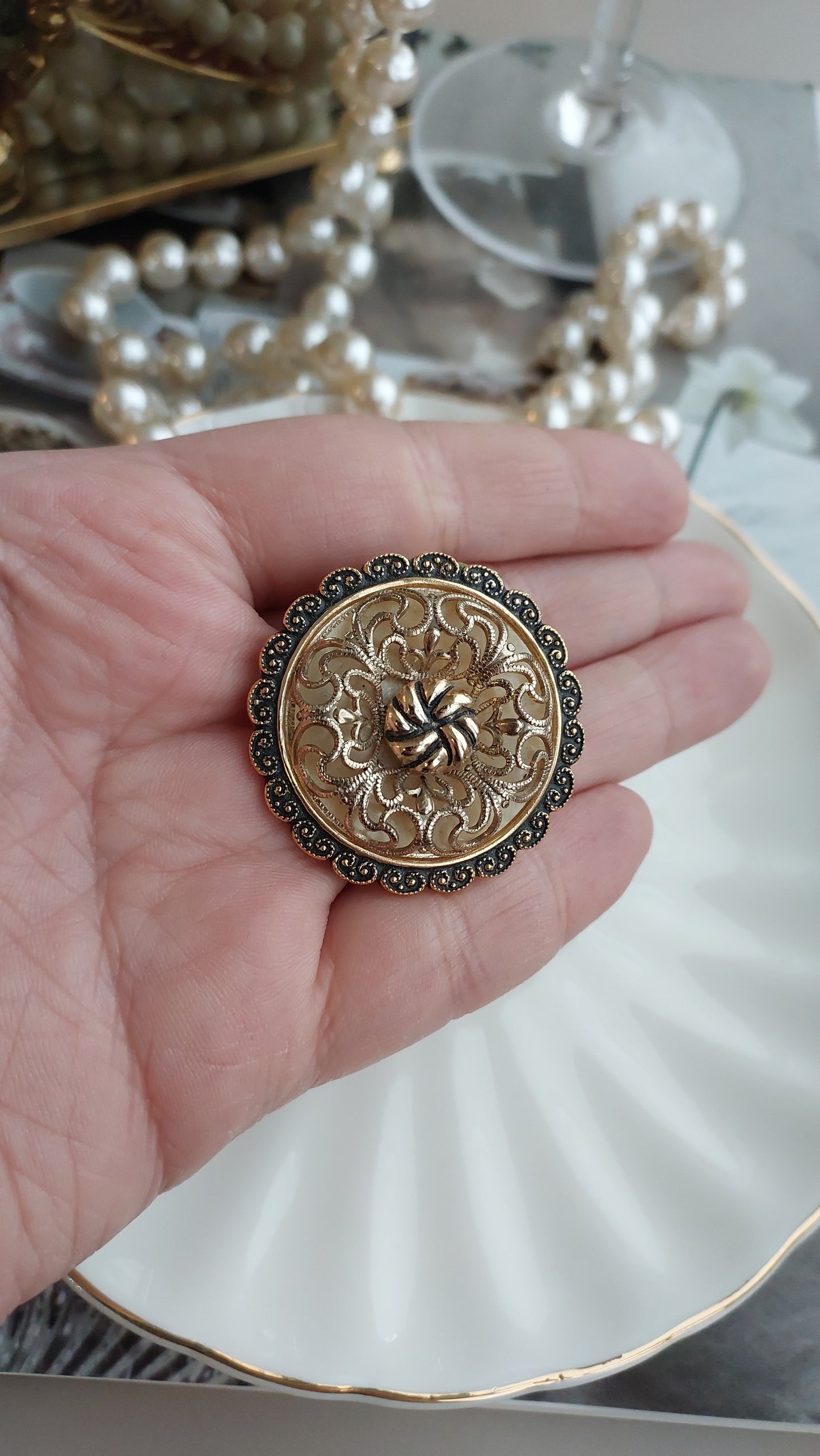 Dress clip W. Germany