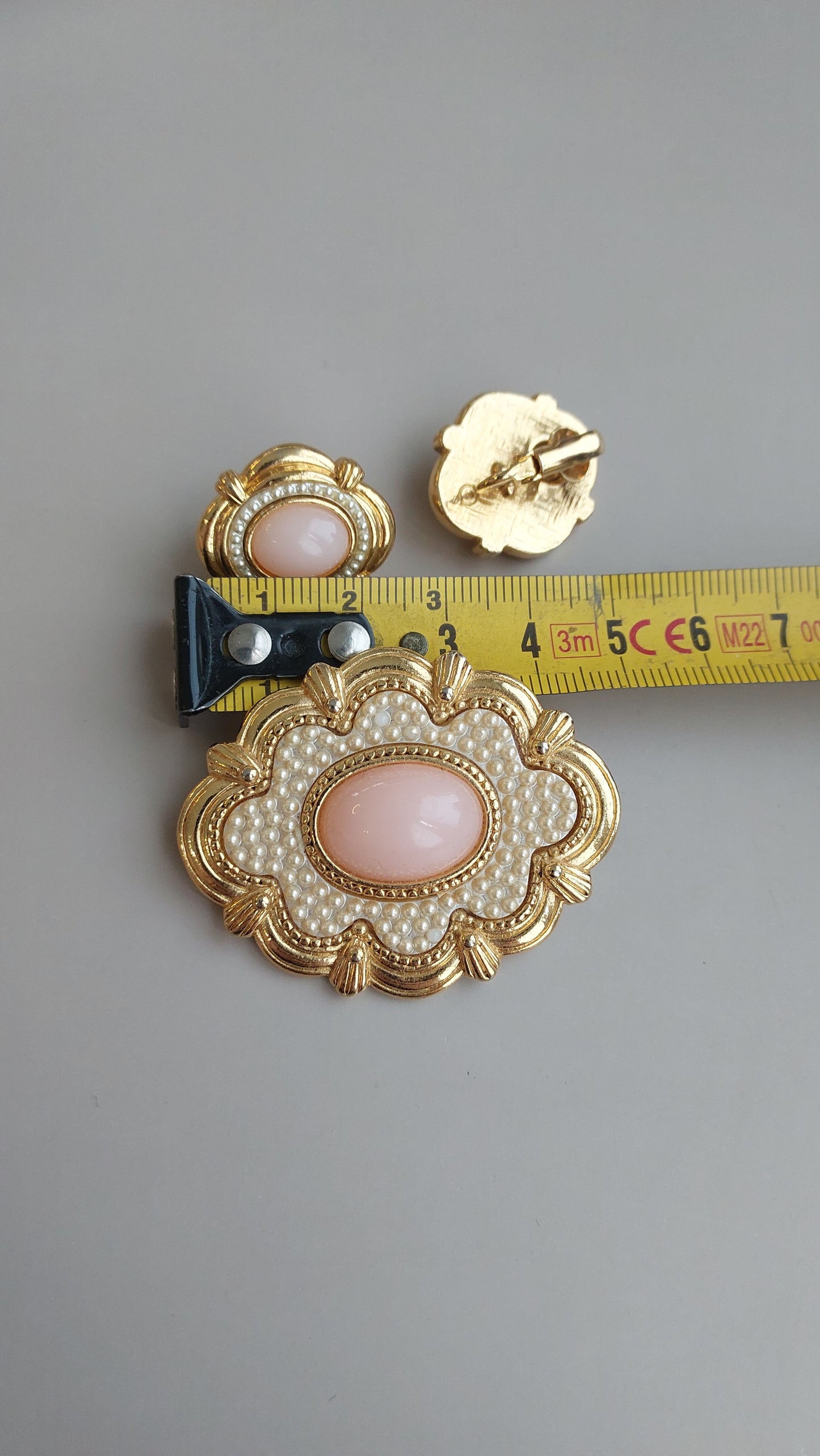 Zestaw  Avon "Victorian Spring"